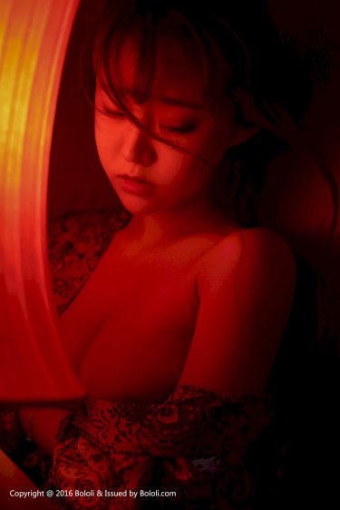 h4399羞辱尤娜3